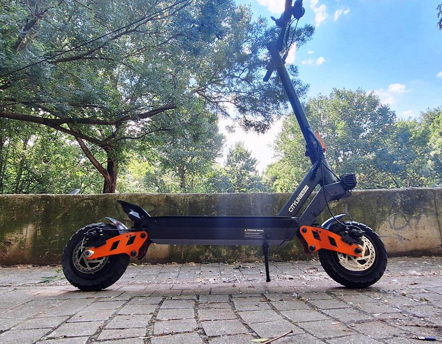 Trotineta electrica NOUA 800w power amortizoare solide roti off road