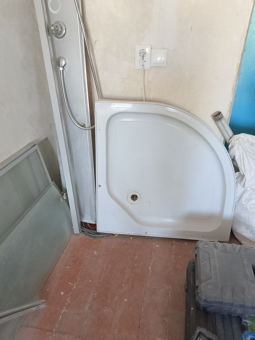 Продам душевую кабину б/у