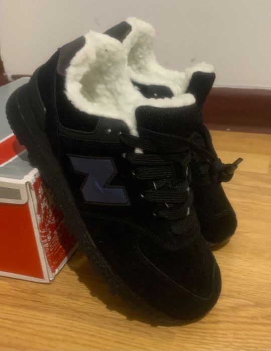 Кроссовки утепленные 38 размер