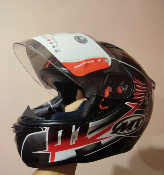 Каска за мотор MT