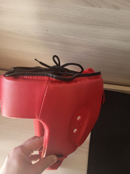 Продам шлемы для каратэ или бокса