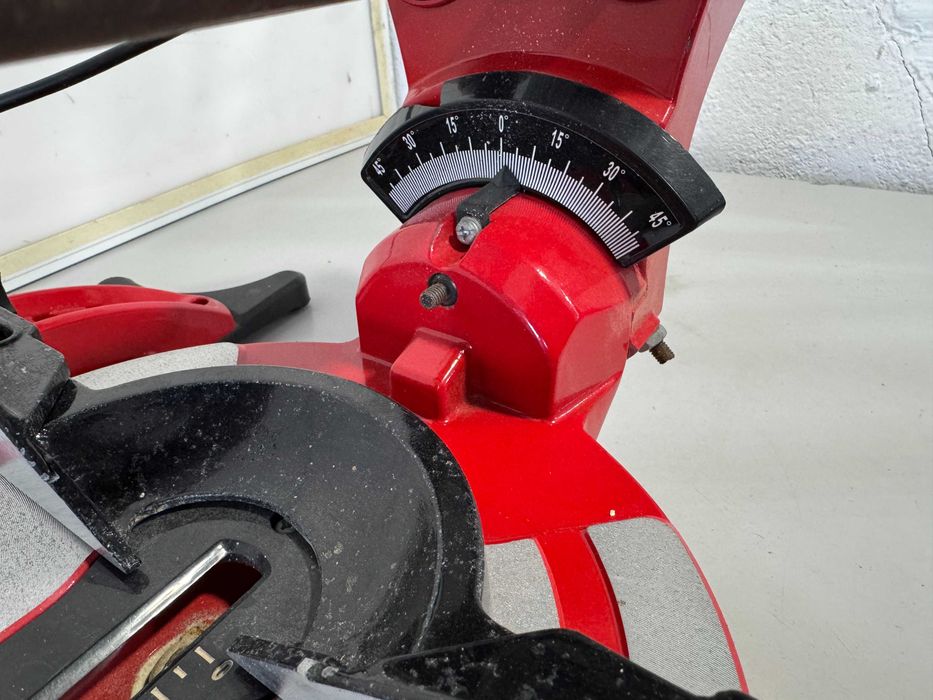 Циркуляр пендула - Einhell 1800 W/ 210 mm