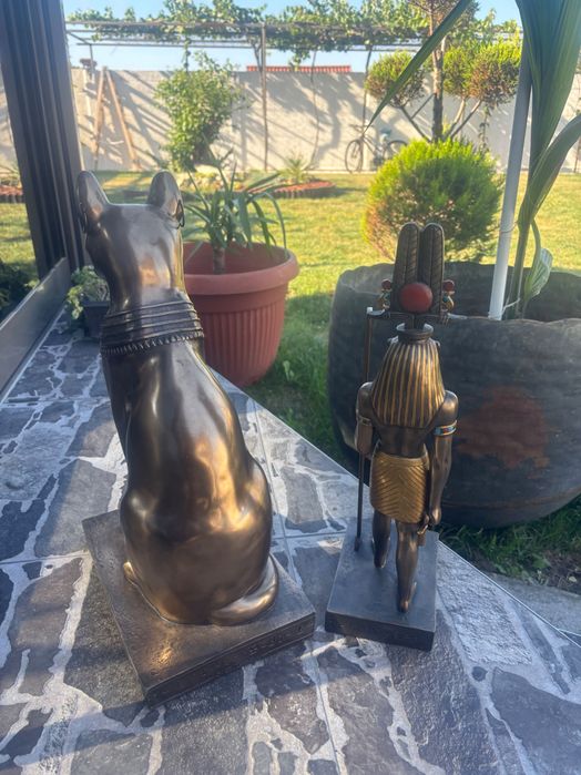 Антикварни статуетки