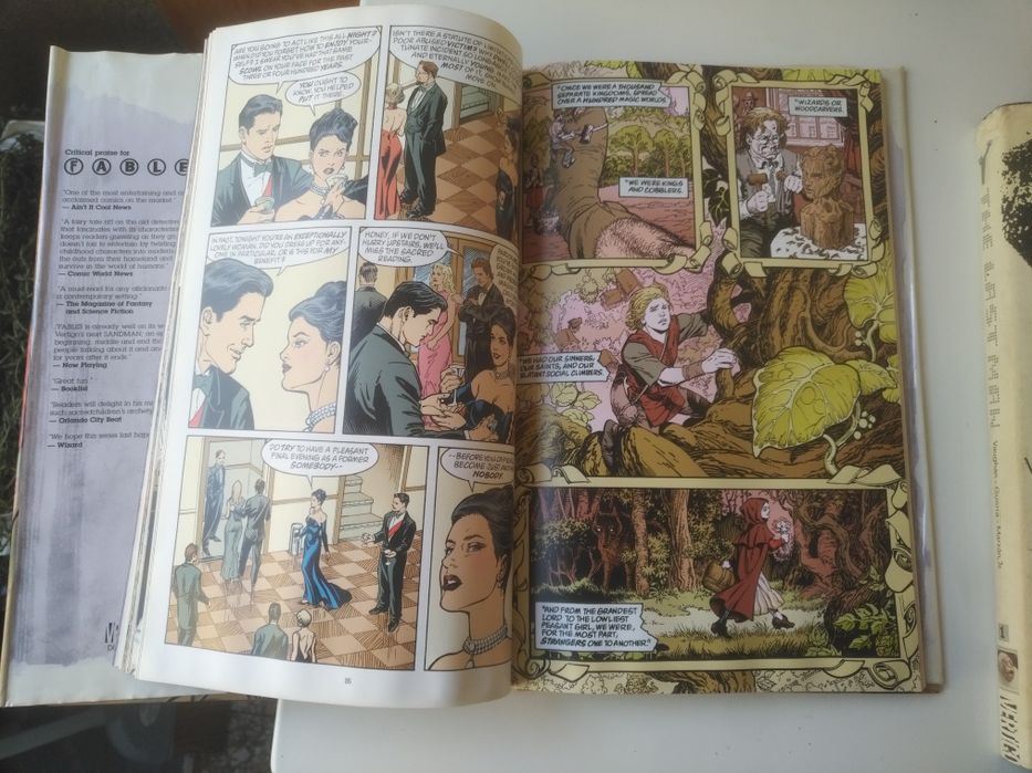 Два броя комикси