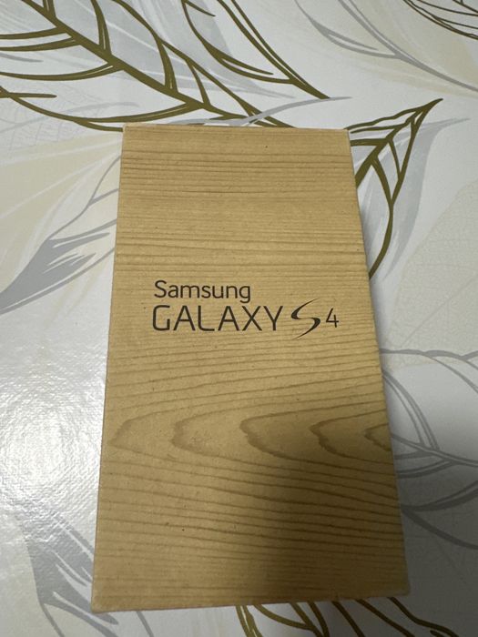 Samsung S4 16GB.