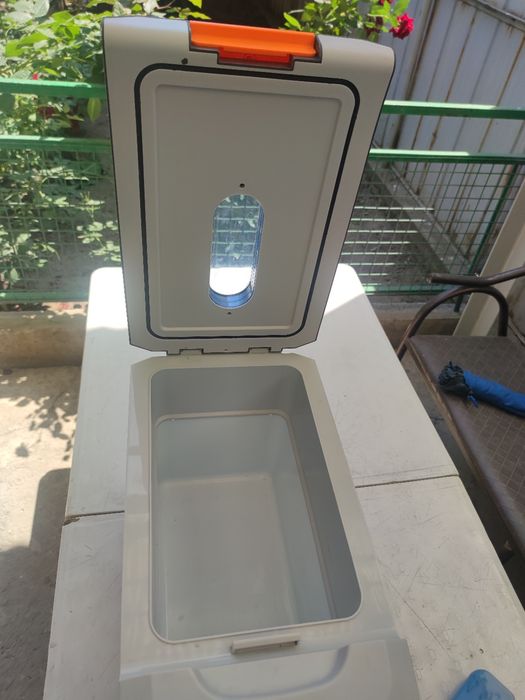 Продам авто холодильник