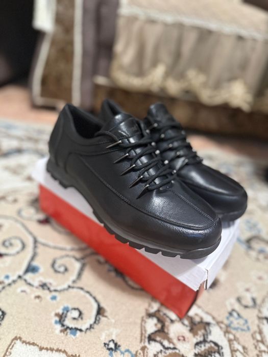 Аяқ киім новый...