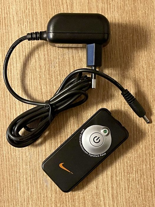 Jacheta alergare Nike cu lumini - M