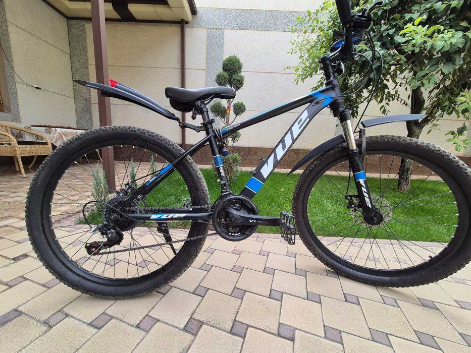 Nomi: velik brendi: vue 007 razmer:27