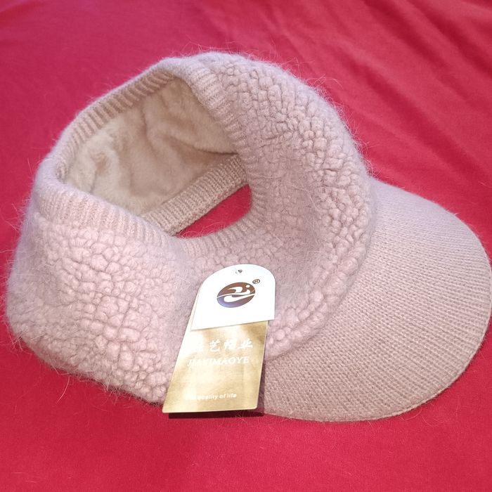 Новая женская шапочка