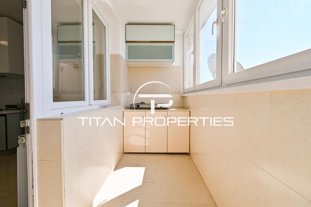 Дава се под наем Тристаен апартамент в София, Връбница 2 - 105 кв.м за 716 € - Снимка #11