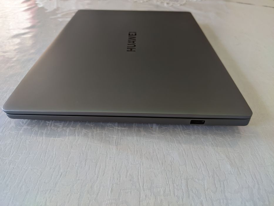 Huawei MateBook D14 (2023) / Core i5 1240P
