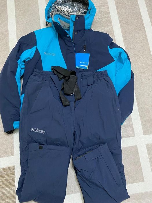 Продам новый лыжный костюм