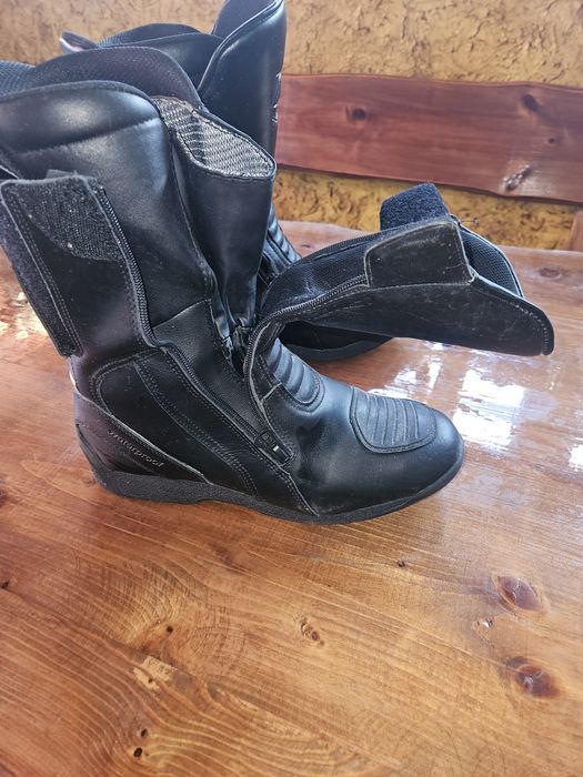 Ботуши за мотор Akito