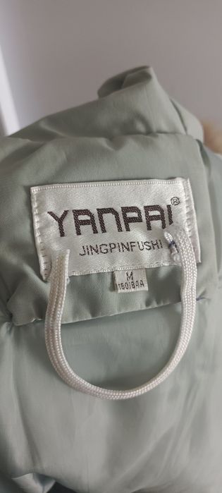 Продам пуховик зимний