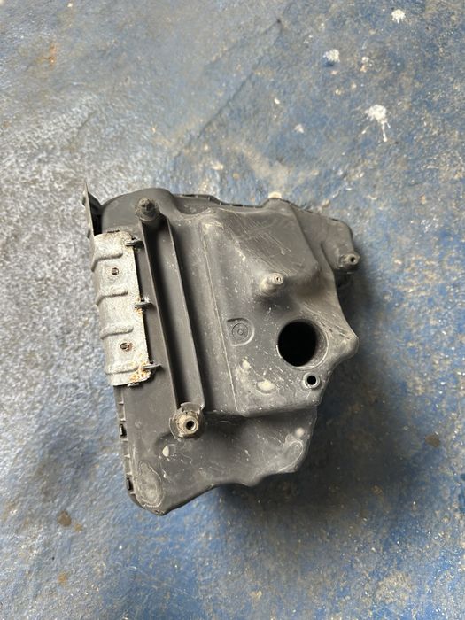 Carcasa filtru aer audi a6 c7 2.0tdi cgl