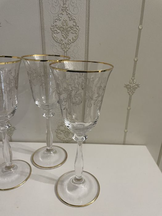 Продам богемия фужеры.