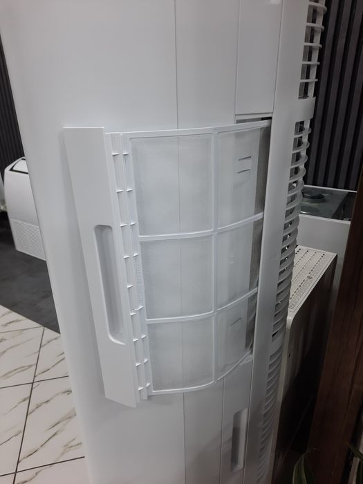 Колонный кондиционер Midea Inverter мощность 24 000 BTU