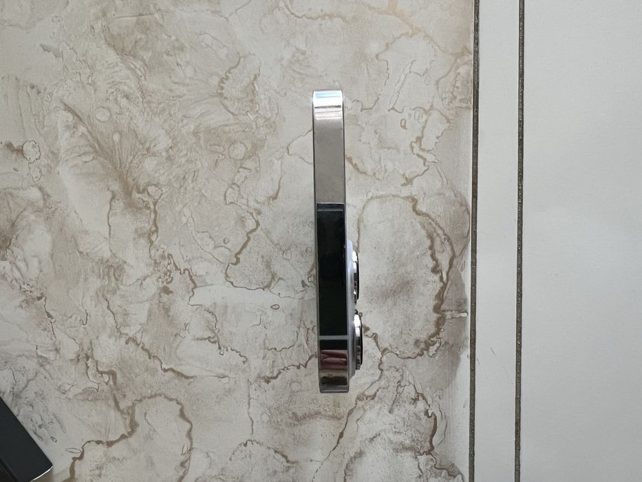 Продам Iphone 13 pro max