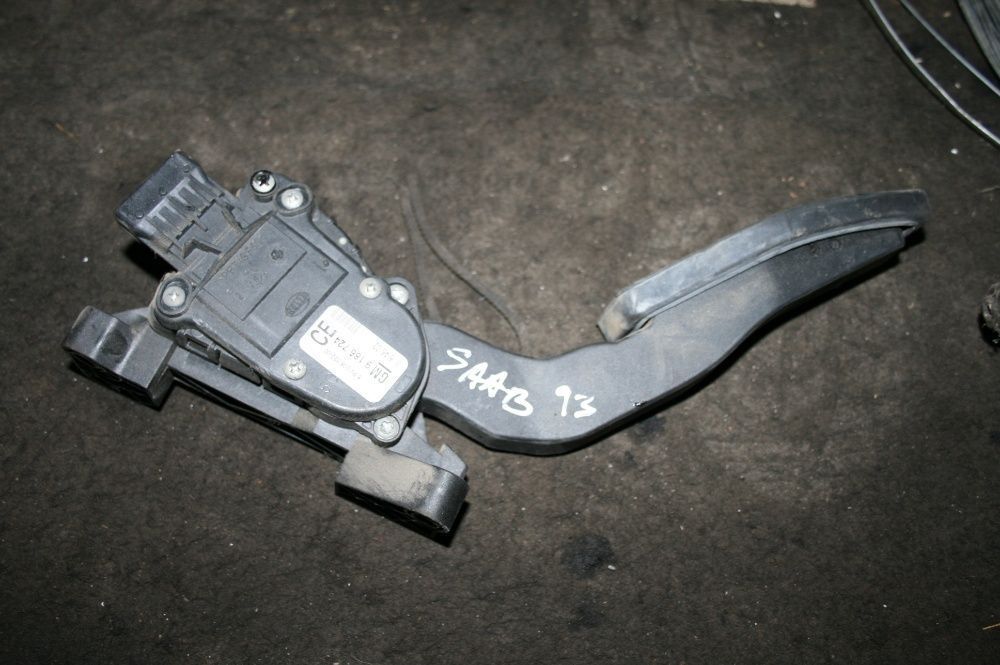 Pedala Acceleratie Saab 93 9-3 2.2 Diesel Livram Oriunde In Tara