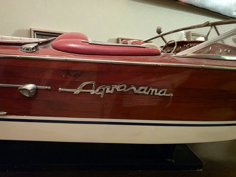 Macheta de barca de lemn Riva Aquarama , model 90cm