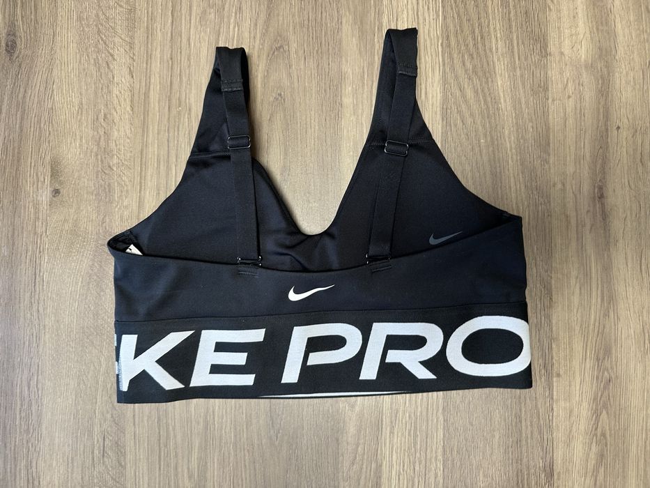 100% Оригинален!! Дамски комплект Nike Pro сет бюстие клин