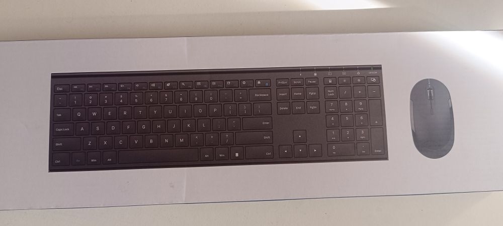 Офис аксесоари , клавиатура и мишка