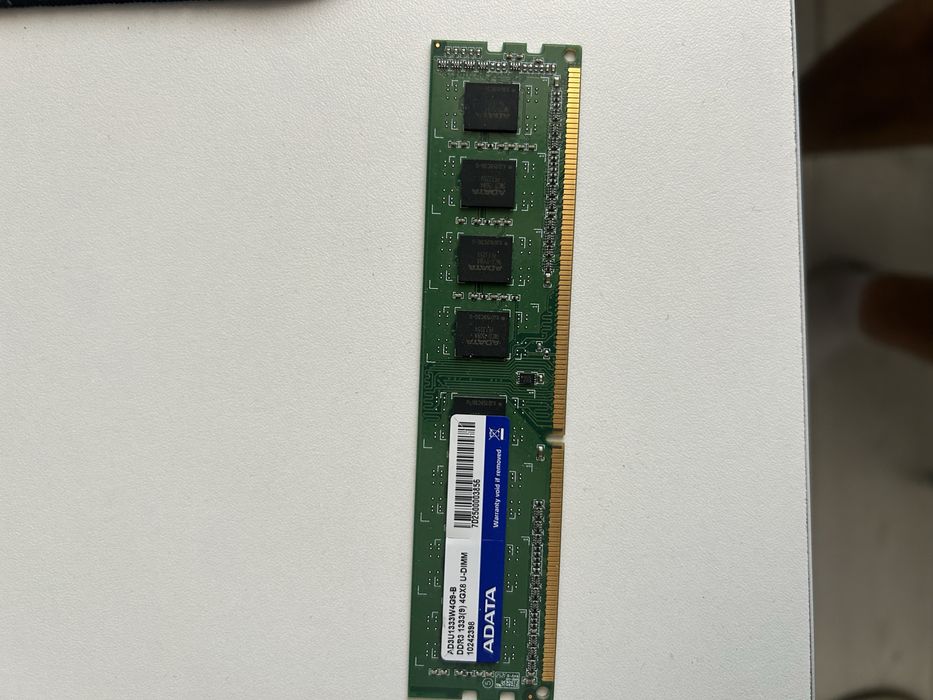 Оперативная планка 4 ГБ байта DDR3