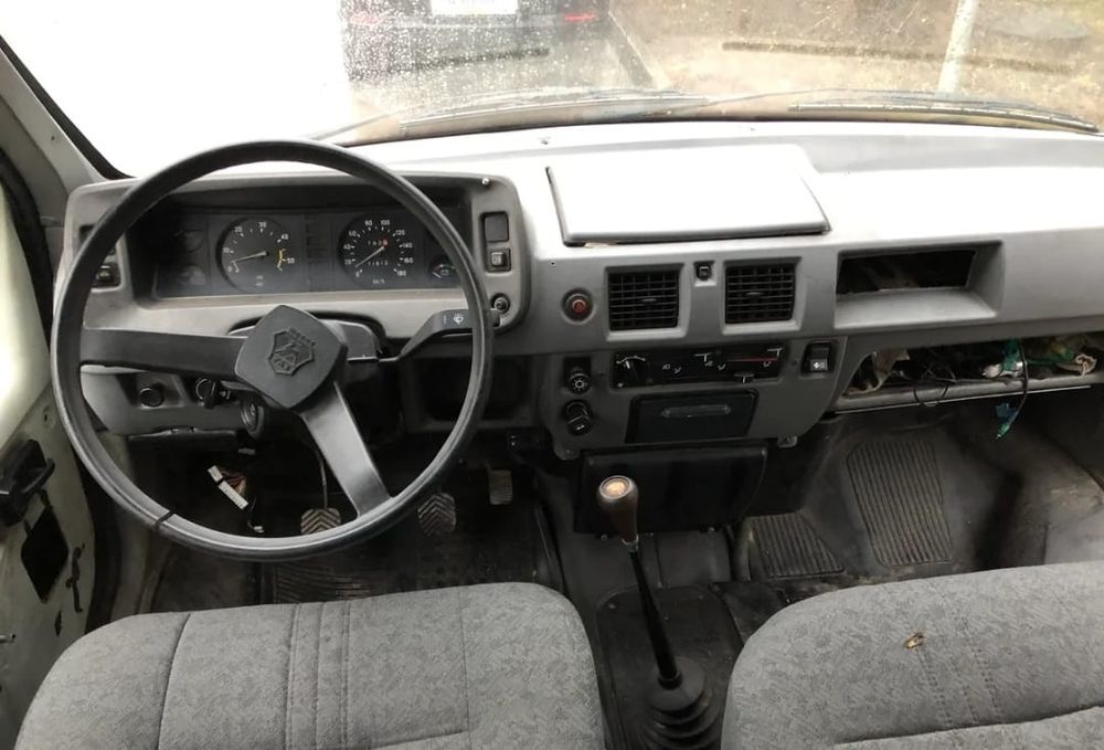 Щиток приборов газель