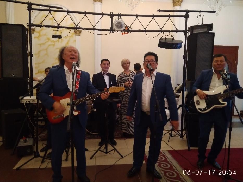 Алматы тамада екі тілде