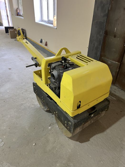 Ручной тротуарный  виброкаток