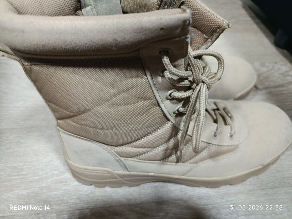 Продам срочно берцы