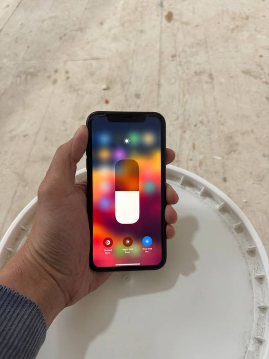 Iphone xr 64 tali umuman aybi