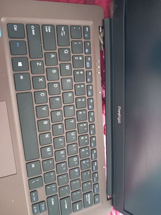 Laptop Prestigio