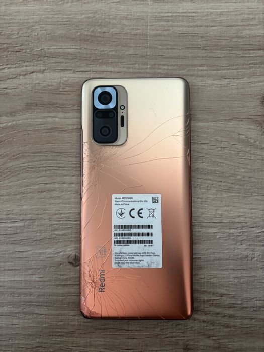 Продавам Xiaomi Redmi Note 10 Pro