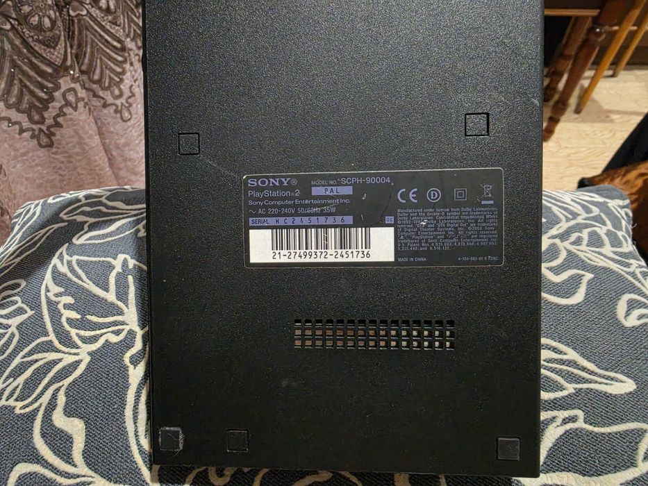 Продам пс2 слим с джостиком и играми