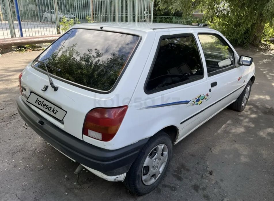 Продам автомобиль Ford Fiesta