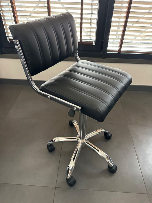 Бар стол на колелца City с 24м гаранция и безплатна доставка до офис