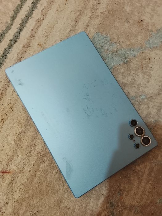 Планшет  на 512 гигобайт