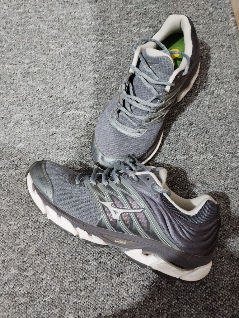 Mizuno wave paradox 5 Aiud OLX.ro