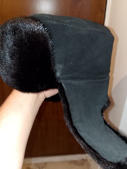 Продам зимнюю шапку ушанку.