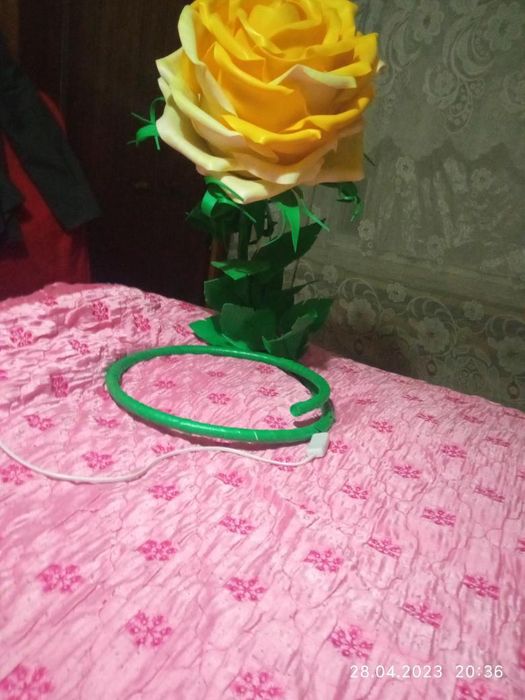 Декларативный Светильник