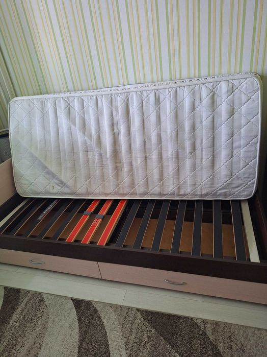 Единично легло 90/200