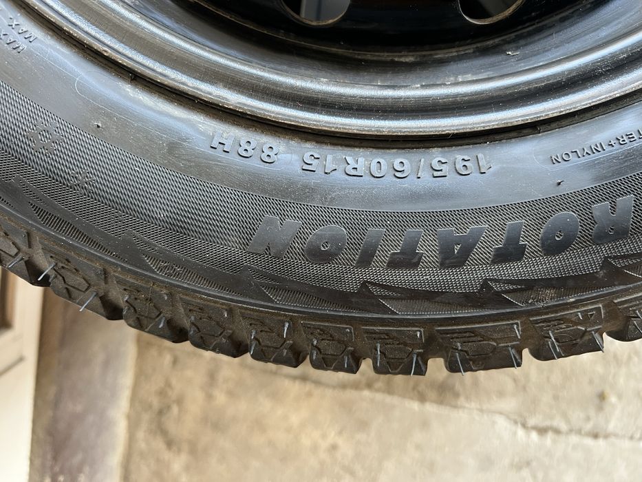 зымные шины с дисками комплект