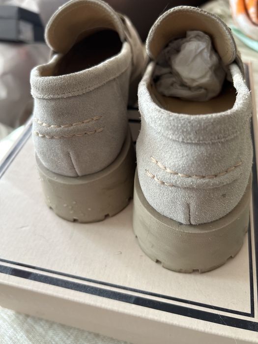 Лоферы женские