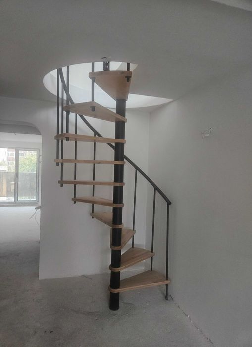 Вита стълба Minka Spiral Smart