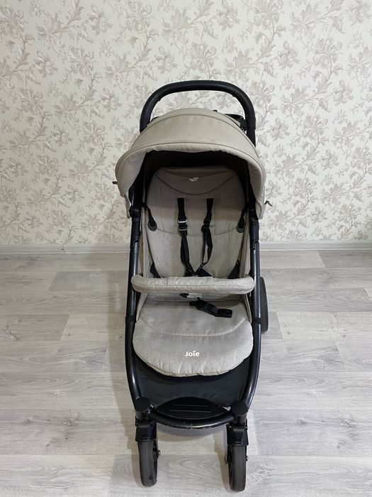 Коляска Jole прогулочна