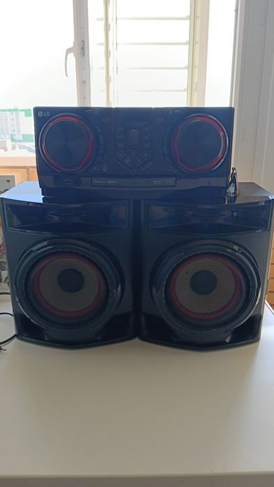 Музыкальный центр