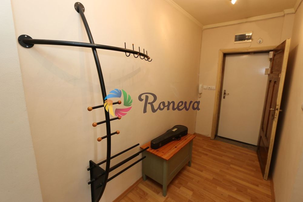 Дава се под наем Мезонет в Варна, Център - 220 кв.м за 1300 € - Снимка #3