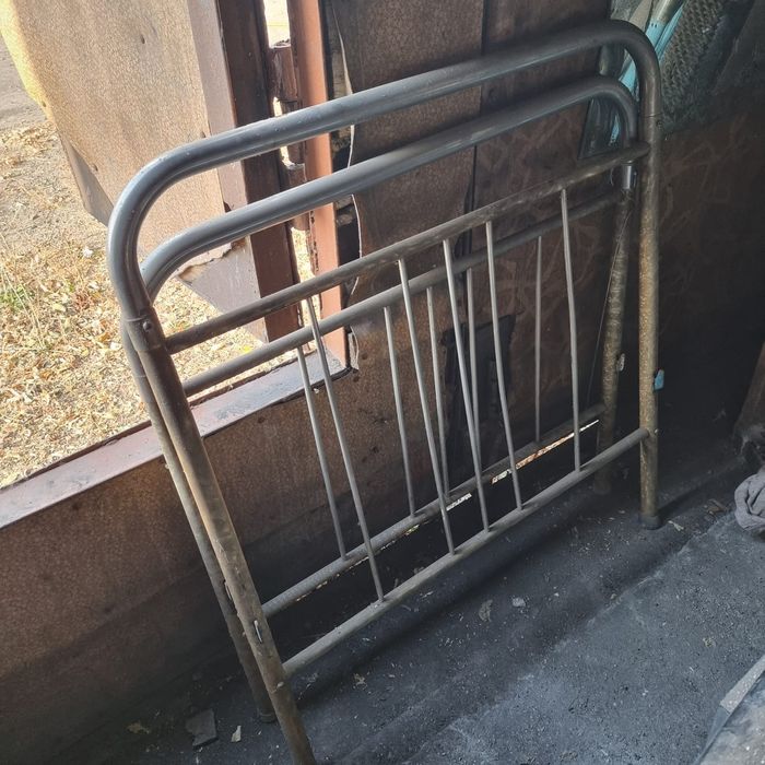 Продам две кровати